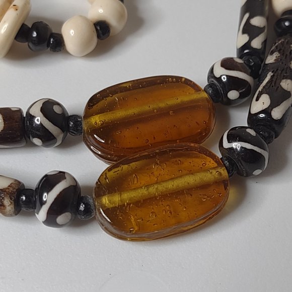 Heavy Decorative Glass And Bone Bead Necklace - Picture 3 of 15